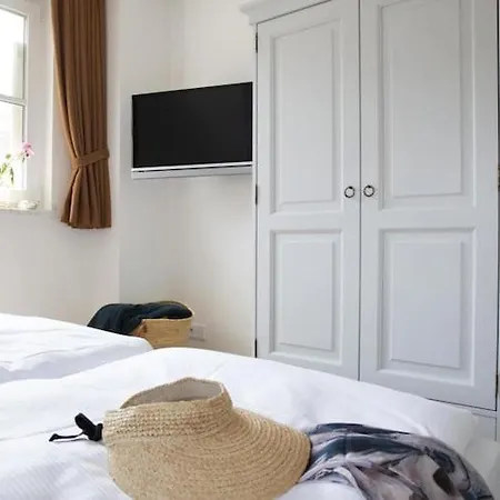 Apartamento Ferienwohnung, *