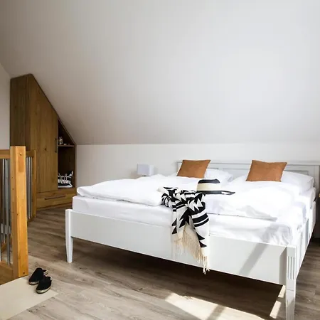 Ferienwohnung, 青斯特